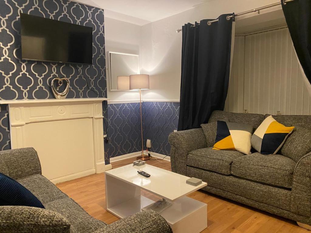 Cosy 3 Bedroom House, Free Parking & Wifi Nottingham Exterior photo